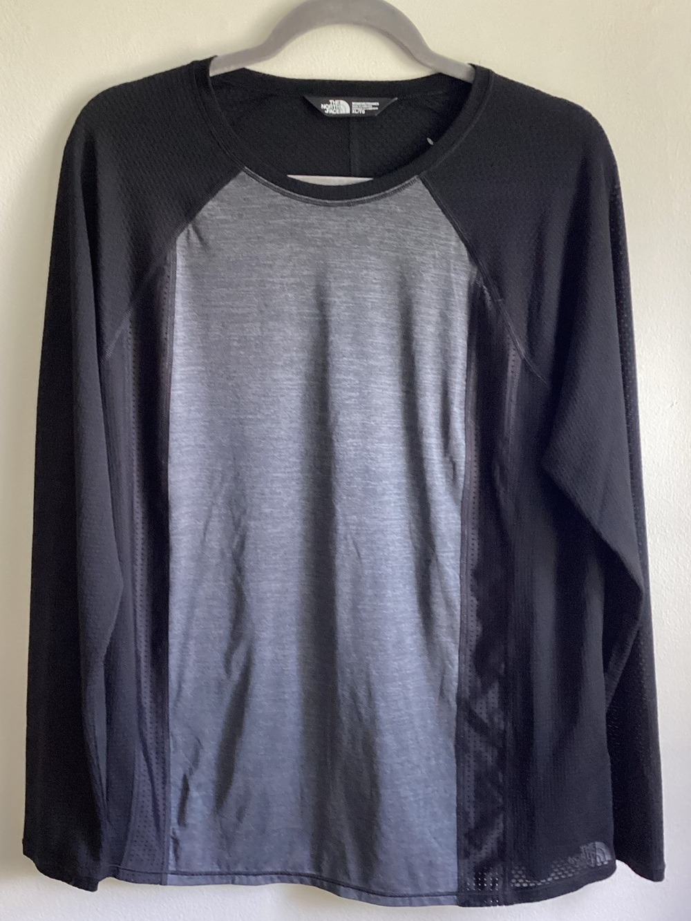 The North Face XL THERMAl/ Dri fit long sleeve top
